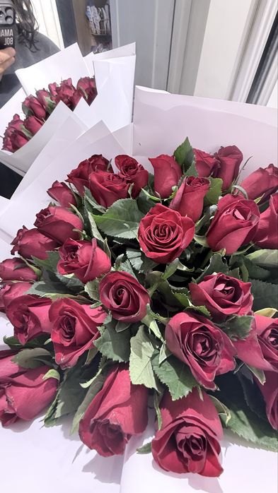 Свежие розы срочно