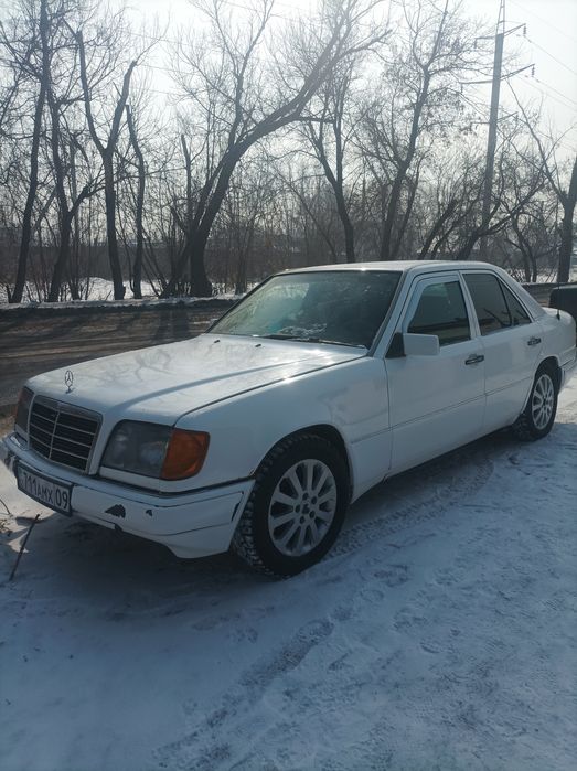 Мерседесс Бенс Е200