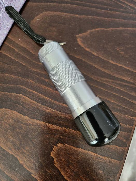 Мини UV/LED лампа - фенерче