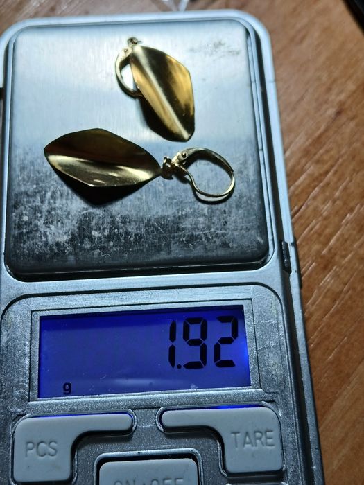 Cercei aur 8k marcaj 333 , 1.92 gr , pret 260 lei gr , 500 lei
