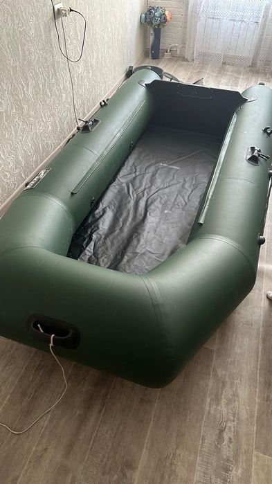 Продам лодку 299