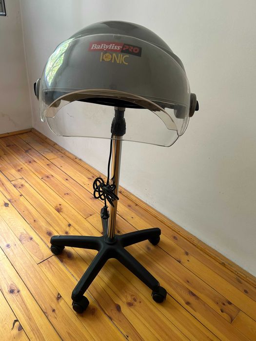 Vând cască de coafat profesională BaByliss Pro
