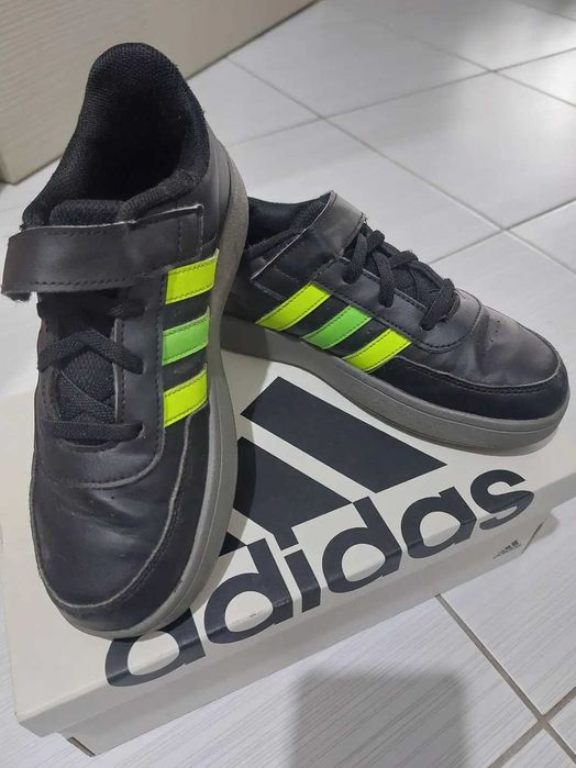 Детски маратонки adidas 33
