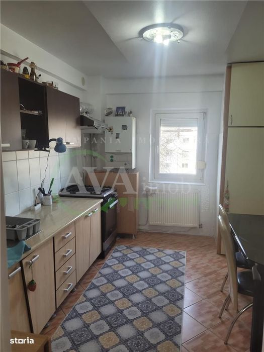 Apartament 3 camere decomandat zona Nord