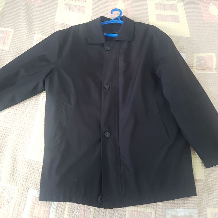 Продам мужские костюмы