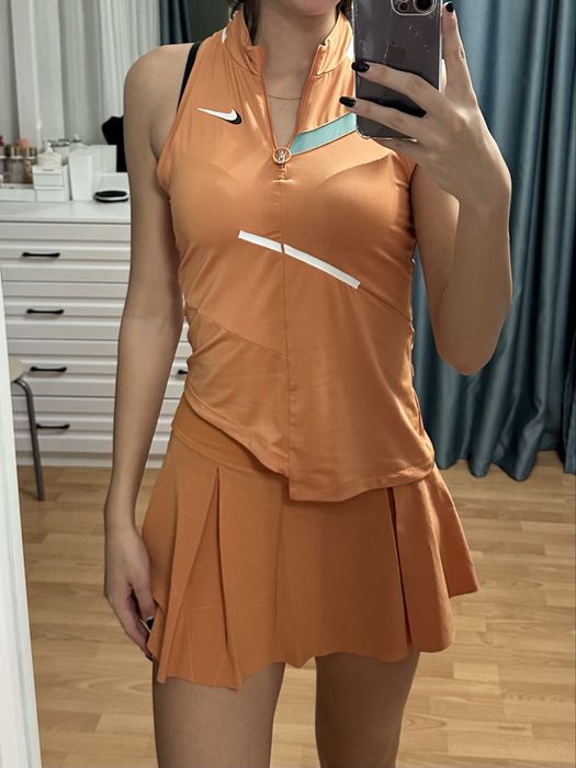 Теннисный костюм