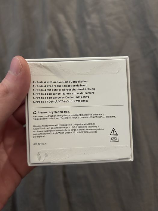 Vand casti airpods 4 ANC