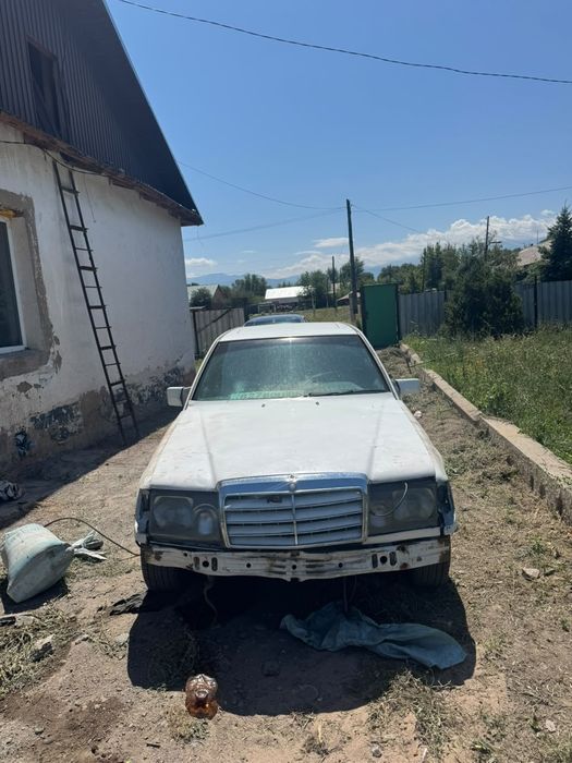 Продам мерседес 124