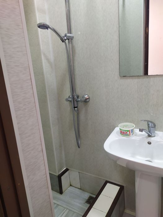 4 Срочно!!! Мирзо Улугбекский р-он Бий  продается нежилое помещение 4²