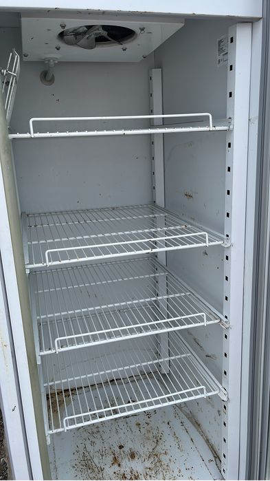 Продам холодильник морозильник витринный холодильник