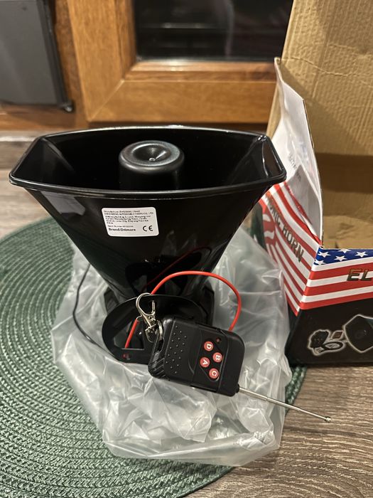 Sirena/goarna electronica cu telecomanda