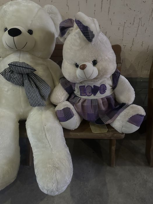 Мишки и зайка плюшевые