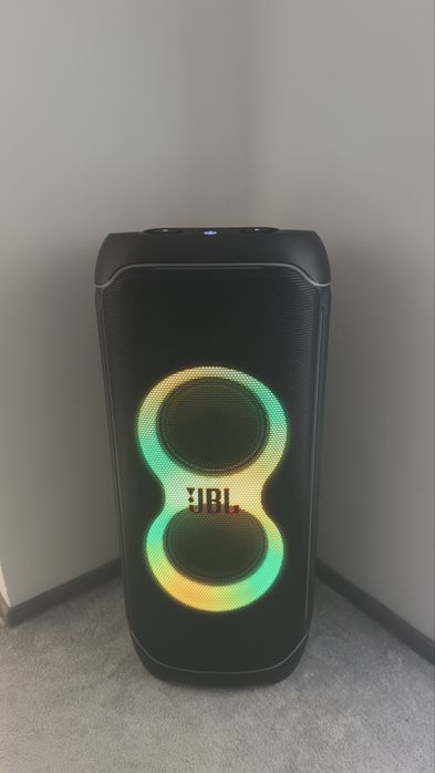 Inchiriez boxa JBL  partybox ultimate