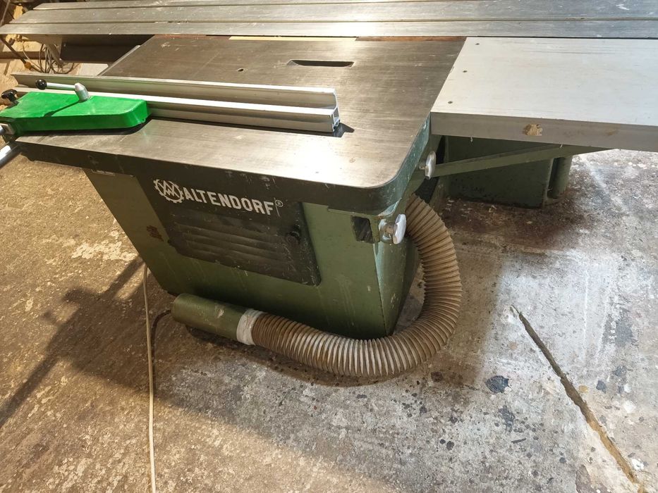 Utilaje tamplarie circular cu masa mobila