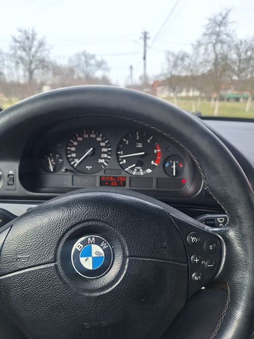 Vand BMW E39 530d sau schimb golf 5