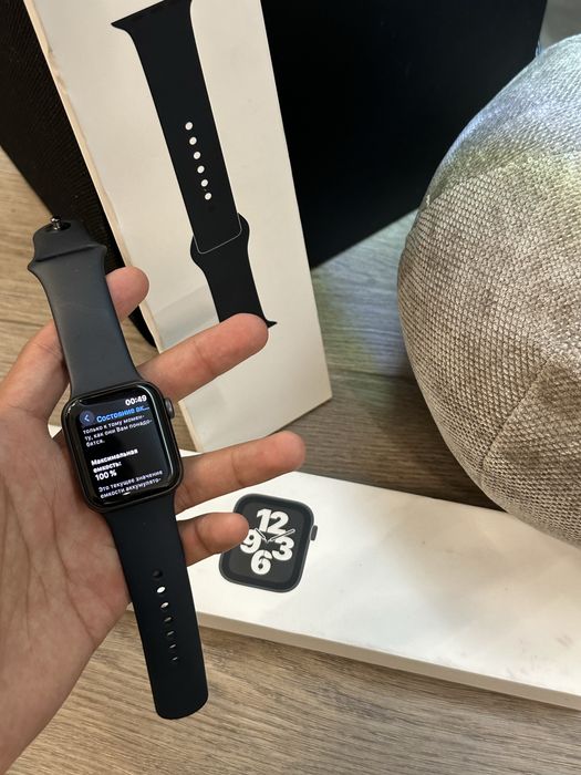 Часы Apple Watch SE 40mm