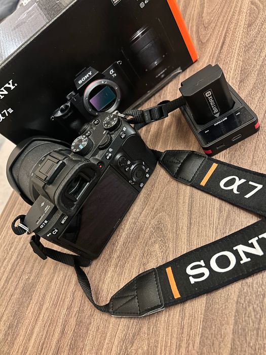 Фотоапарат Sony A7 III + обектив FE 28/70