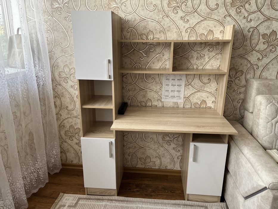 Письменный стол новый