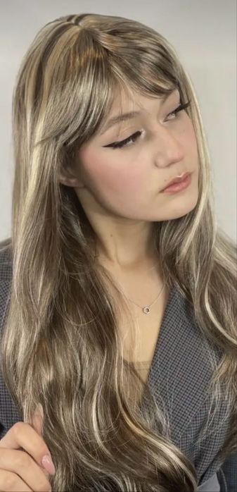 Продам новый длинный парик