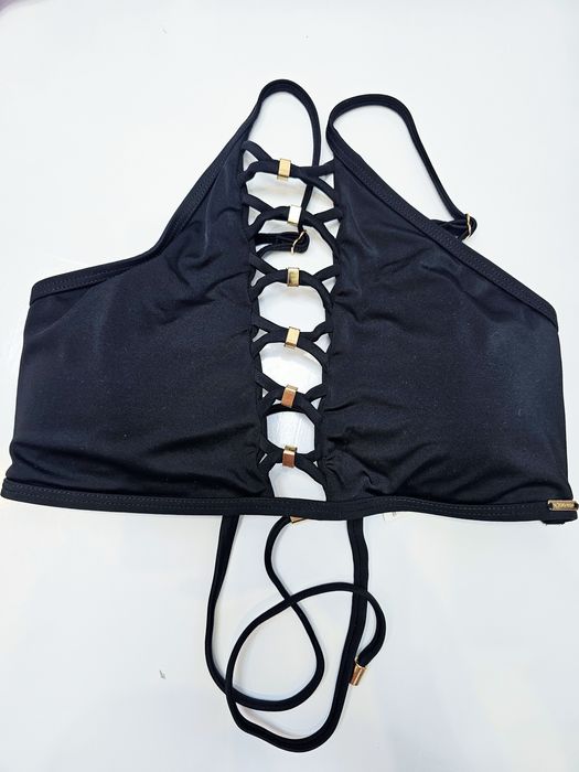 Нови бански, XS и S размер