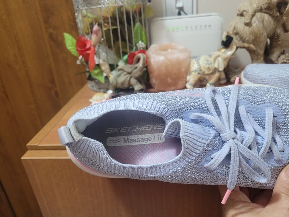 Голям номер дамски кецове