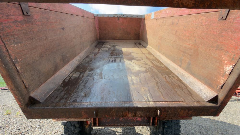 Remorca basculabilă agricolă tandem de 11 t Robert