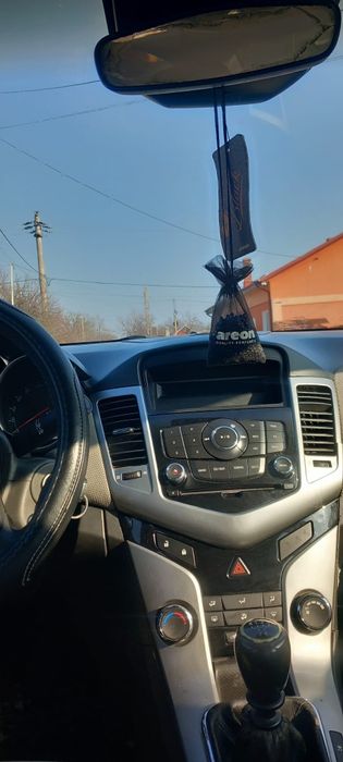 Vând   Chevrolet cruz 16benzina+GPL