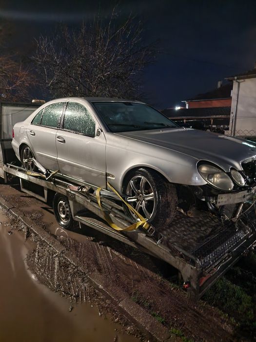 Мерцедес е320 на части