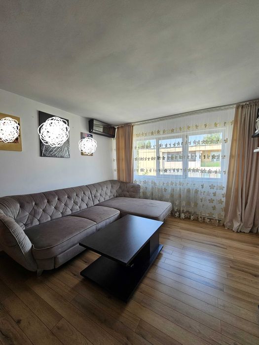 Vand apartament 2 camere