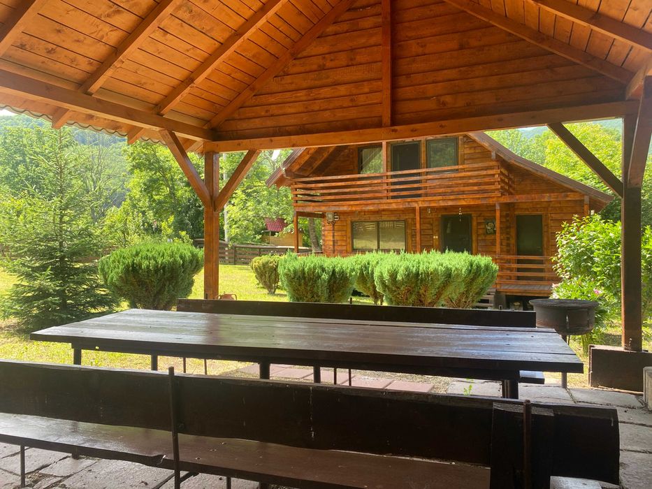 Cabana de vanzare in sat de vacanta Rimetea, cu vedere la Piatra Secuiului, complet mobilata/utilata