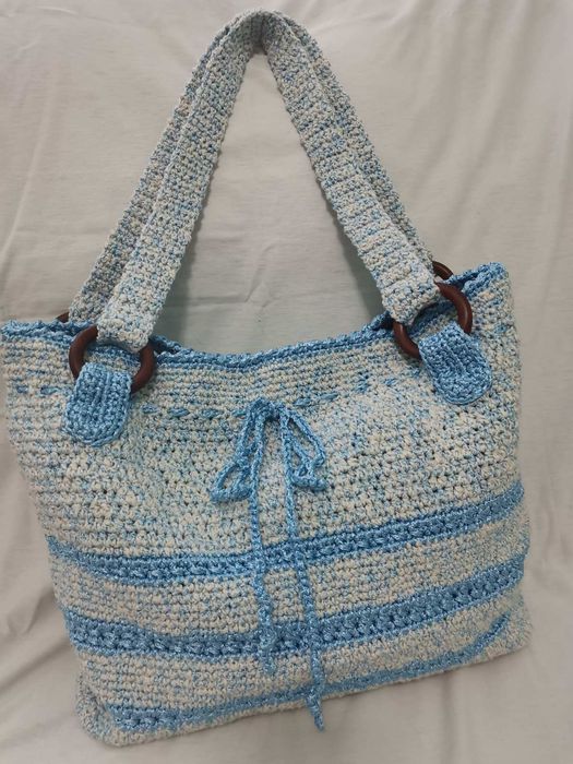 Ръчно плетена дамска чанта