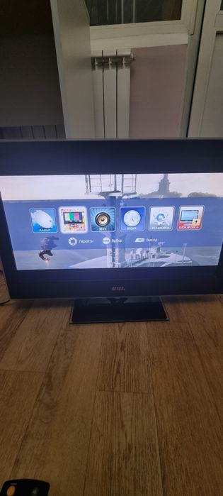 Продам LED телевизор BBK 22" с DVD-приводом (Full HD)