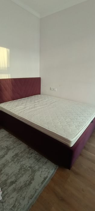 Двухспальная кровать