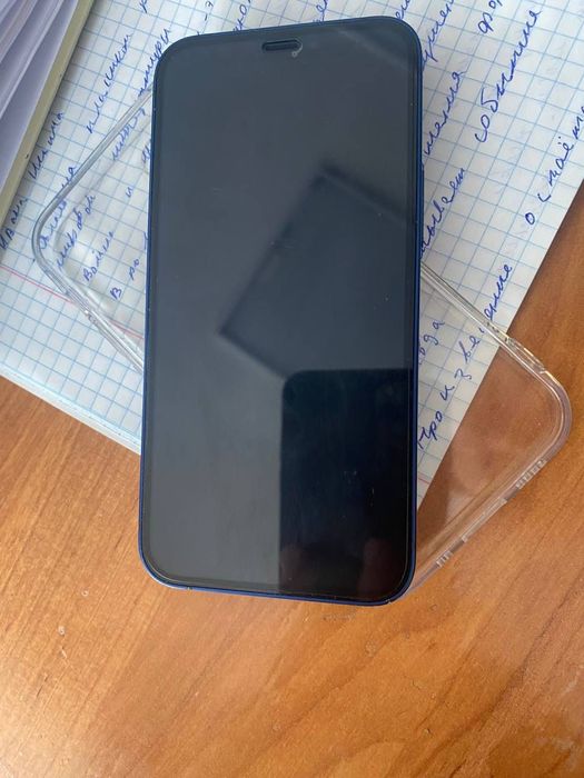 Айфон 12 мини в хорошем состоянии