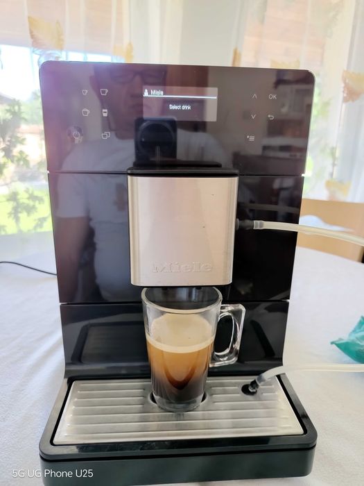 Miele кафемашина CM5300