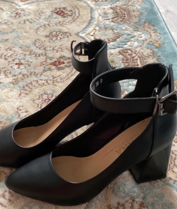 Продам туфли чистые