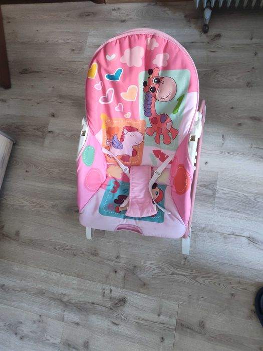 Бебешки шезлонг x 2 и дървена люлка калинка