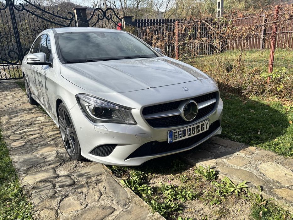 Mercedes Benz CLA200
