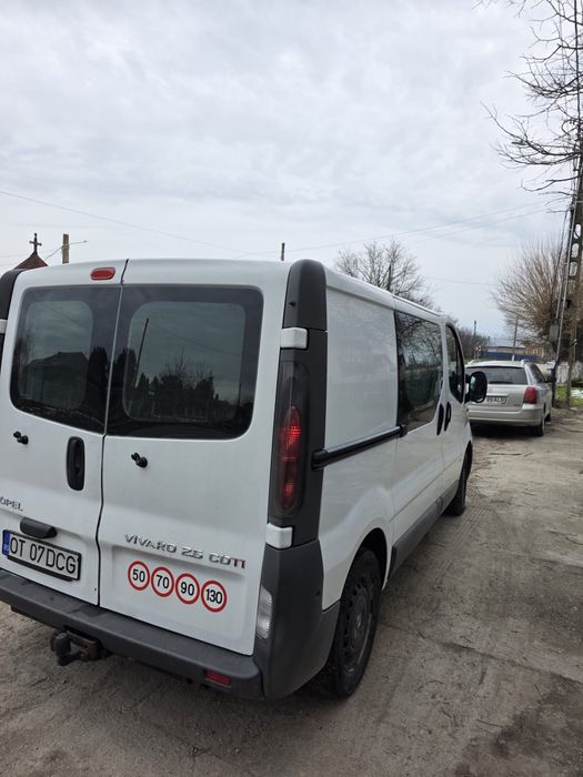 Opel Vivaro 2.5 , 2005