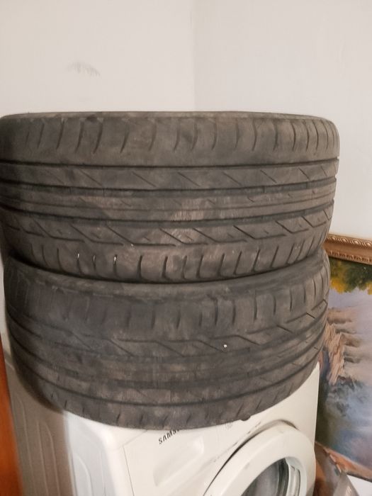 Продам шины летние 2 шт 225/45/17