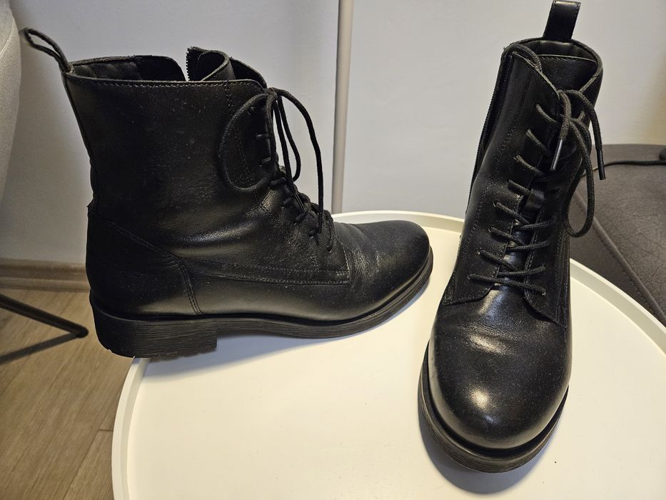 Зимни боти от естествена кожа Geox