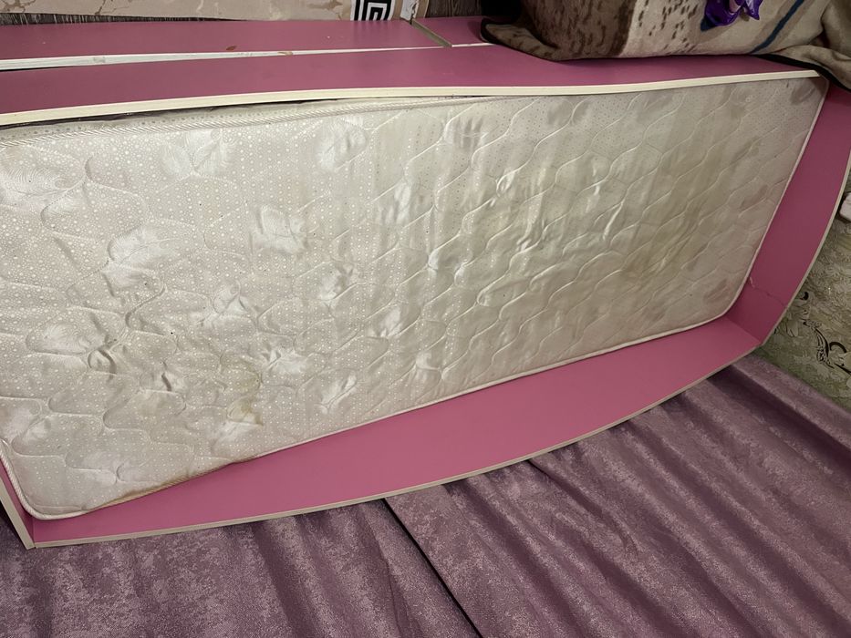 Продам детскую кровать для девочки