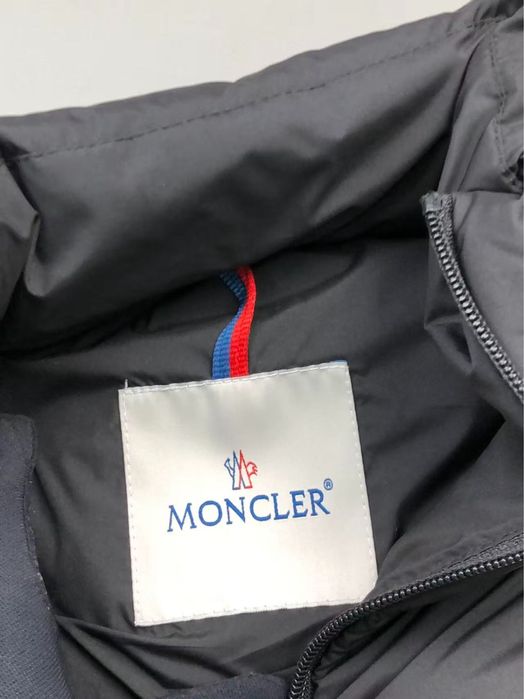 Moncler елек мъжки