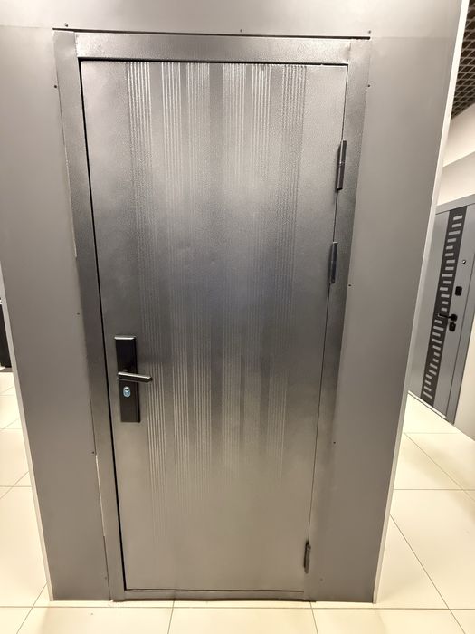 Дверь металлическая