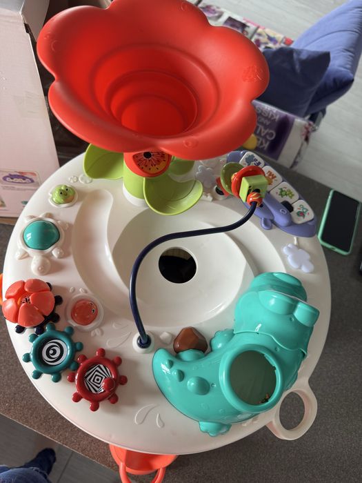 Продам развивающий столик