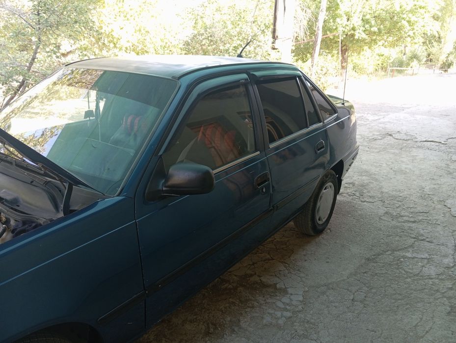 Автомабил нексия