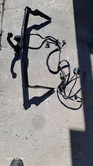 Продавам оригинален теглич  за Peugeot 206/Пежо 206