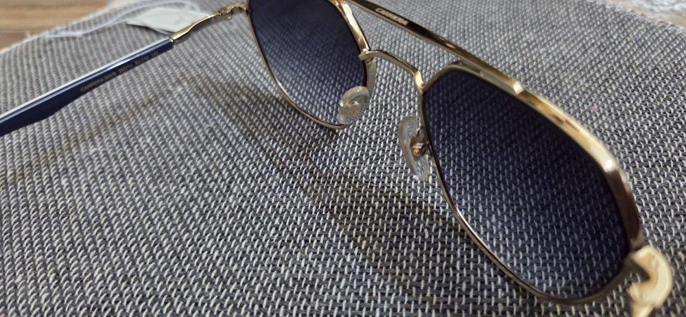 Продам Солнцезащитные очки Carerra