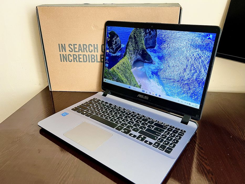 Asus nutbuk sotiladi