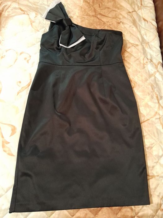 Официални рокли -